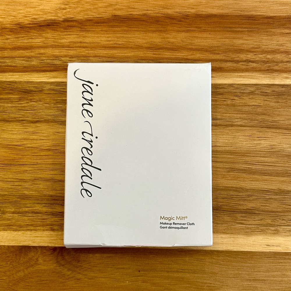 NIB Jane Iredale Magic Mitt, Makeup Remover Mitt
